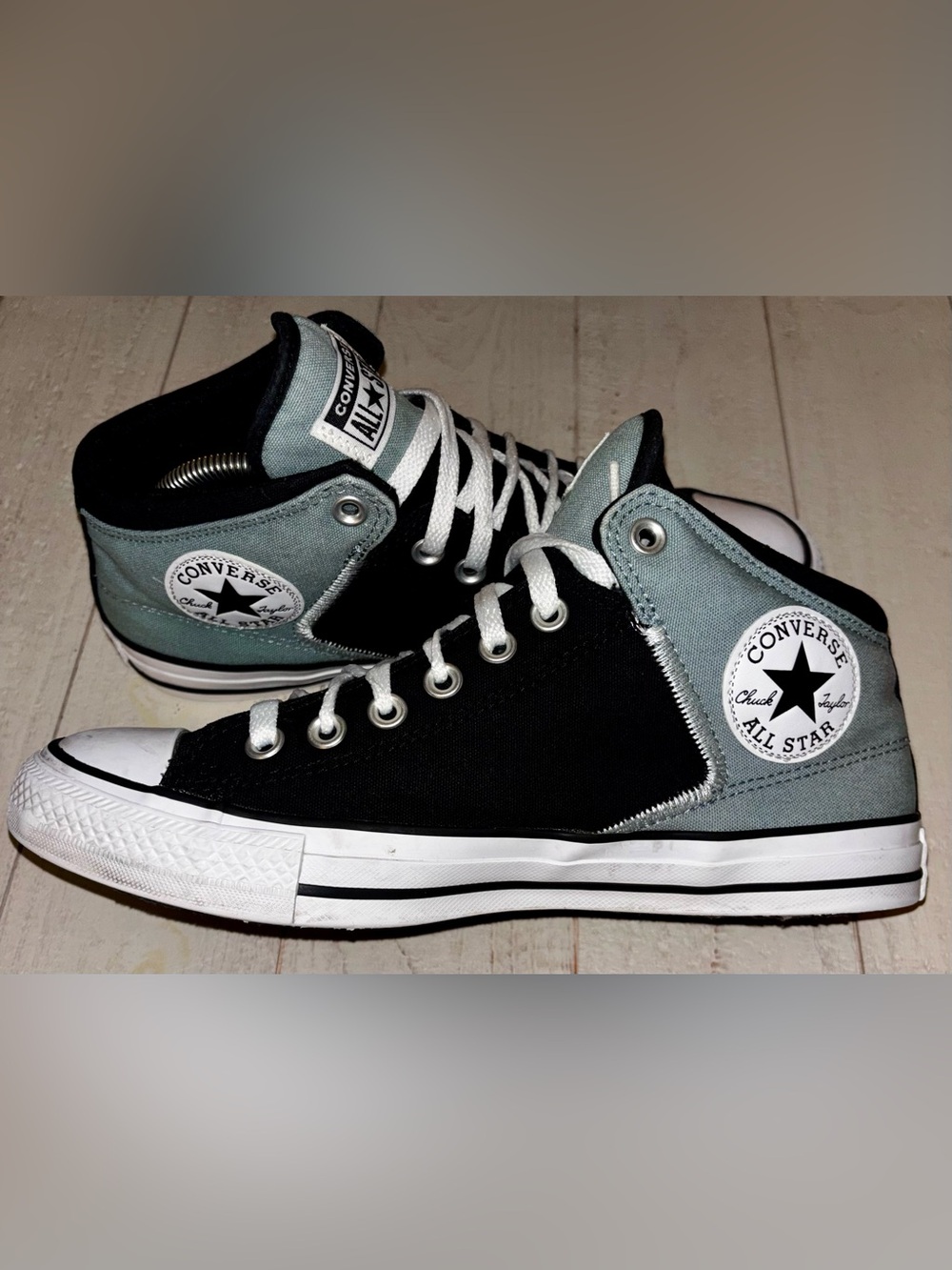 Converse All Star Chuck Taylor High Street Mid Sneakers